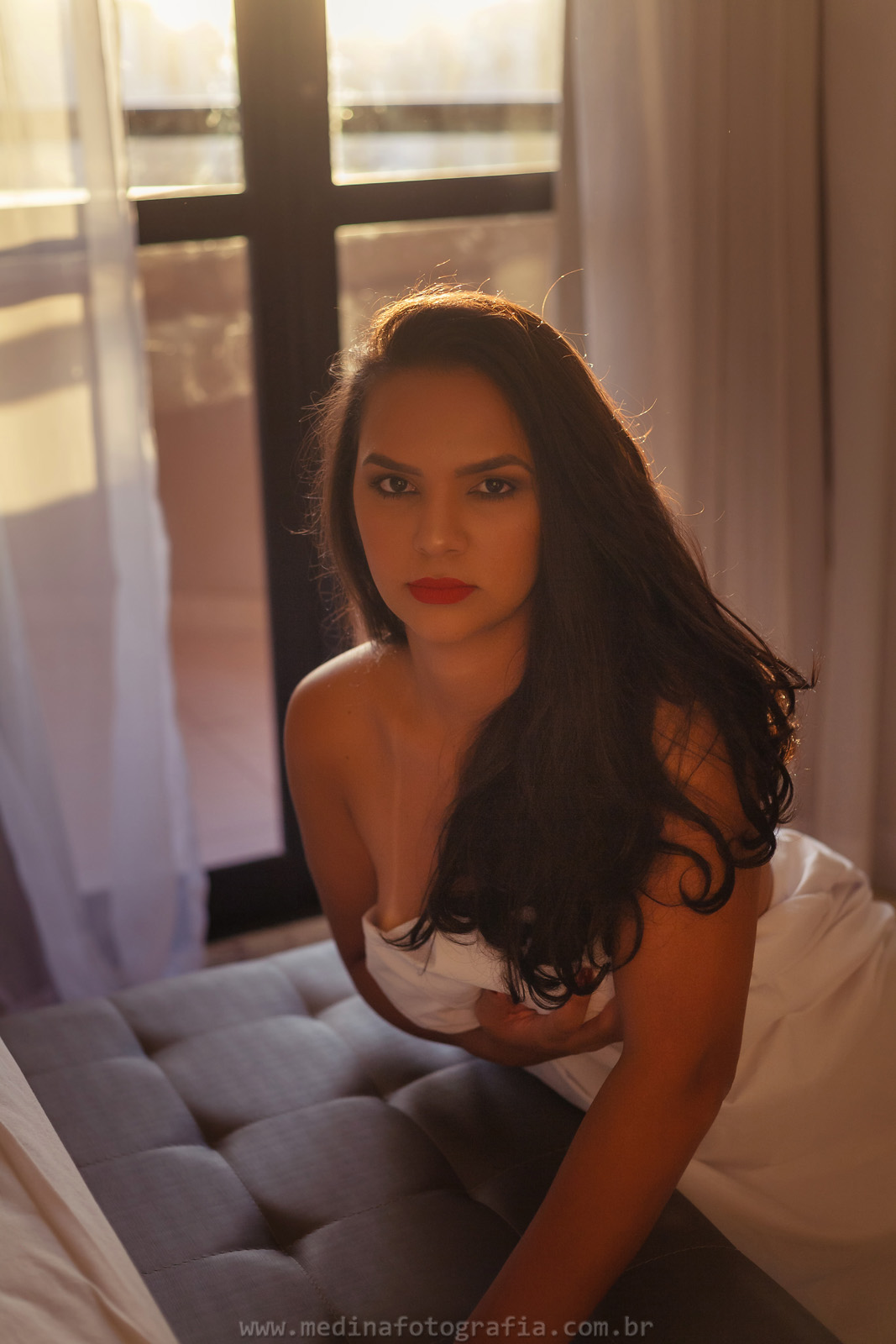 https://www.medinafotografia.com.br/wp-content/uploads/2020/07/ensaio_sensual_boudoir_mulher_madura_pri_medina-32.jpg